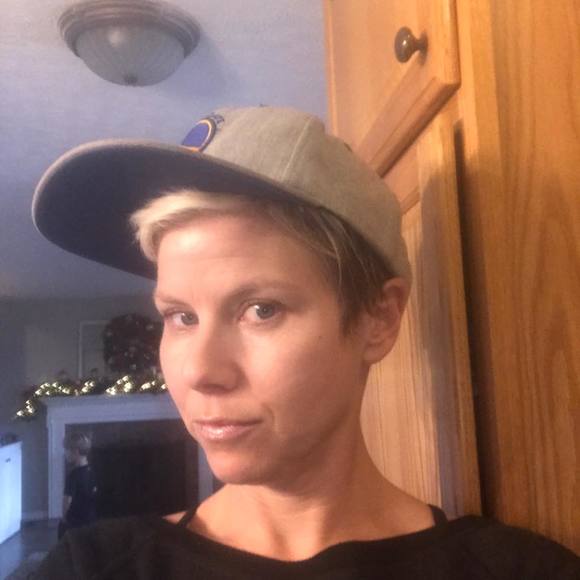 Meet your Posher, Sarah - Picture 1 of 1